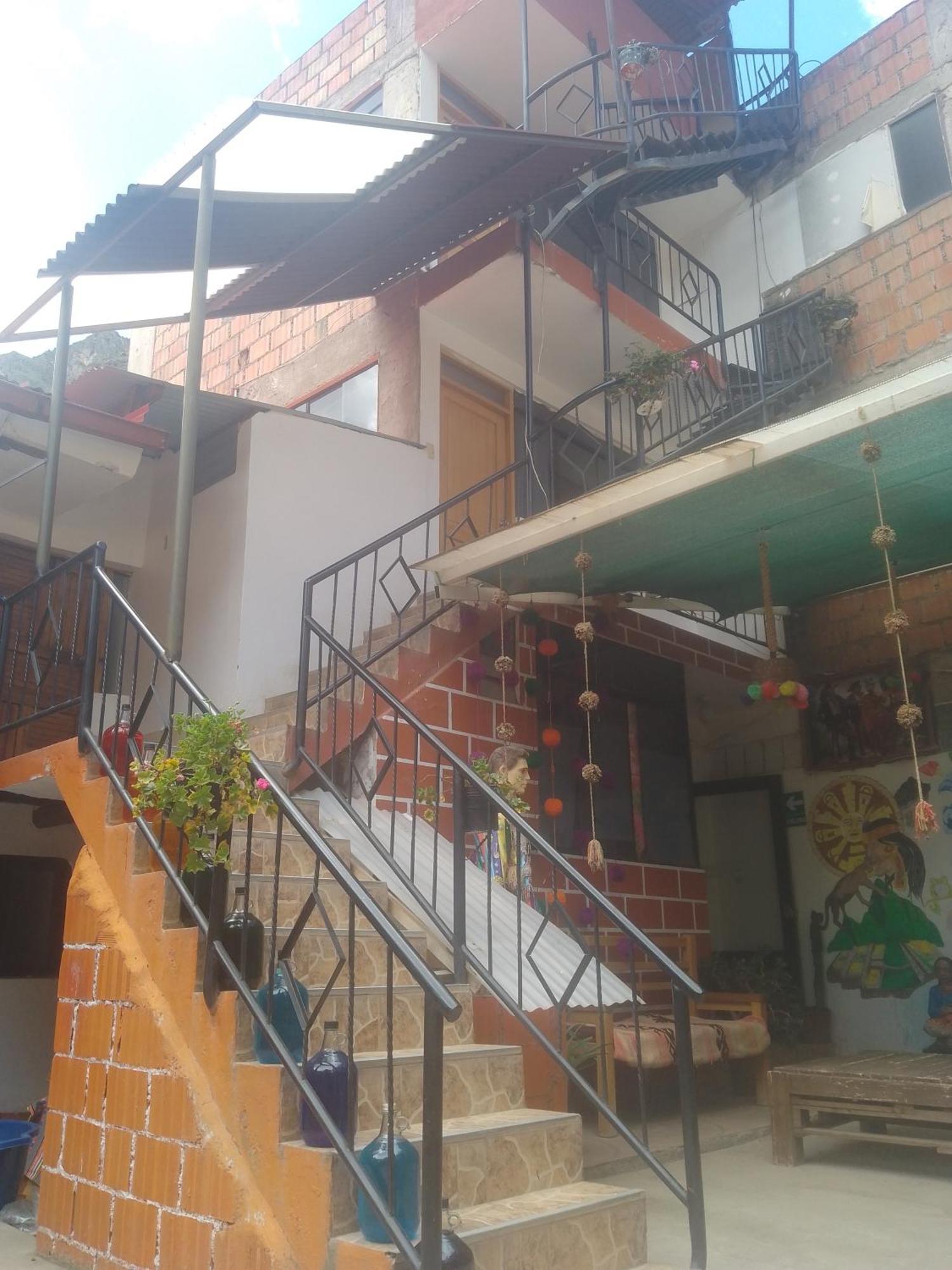 Hostal Raymi Ольянтайтамбо Екстер'єр фото
